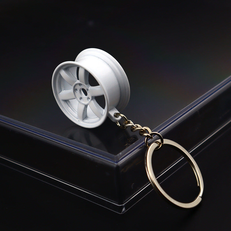 Metal Car Wheel Keychain – Automotive Accessory for Car Enthusiasts