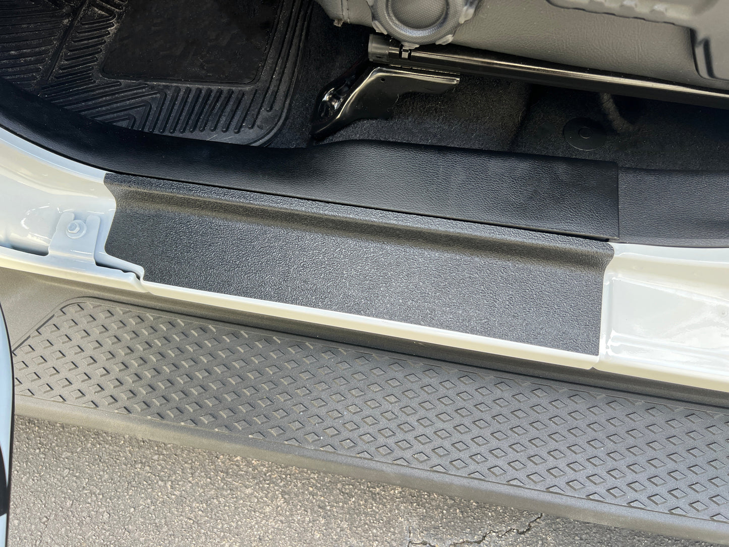 Textured Door Sill Overlays – Fits 2019–2025 Jeep Wrangler