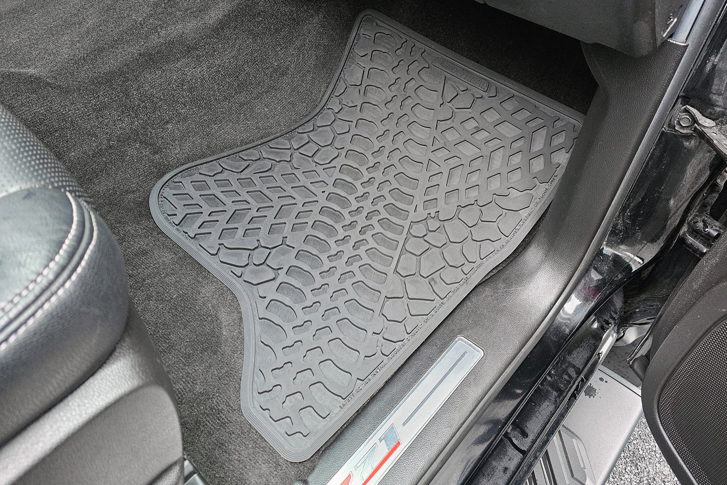 14-18 Chevrolet Silverado/GMC Sierra 1500/2500/3500 Crew Cab Floor Mats (4pc)