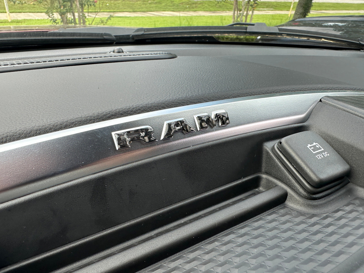 2025–2026 Ram 1500/2500/3500 Center Dash Letter Overlay Kit